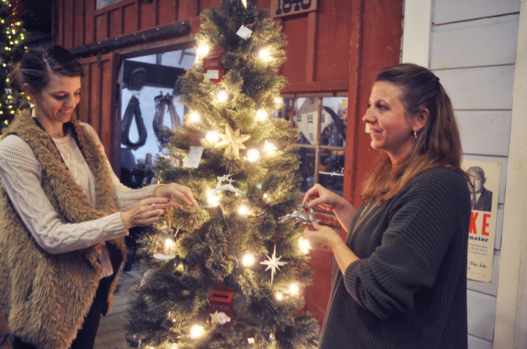 Felicia Belch, left, co-owner of Deerly Detailed Events, and her mother Shawn Snarksi